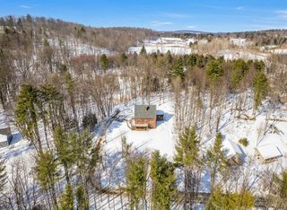 60 Irish Lane, Wallingford, VT 05773