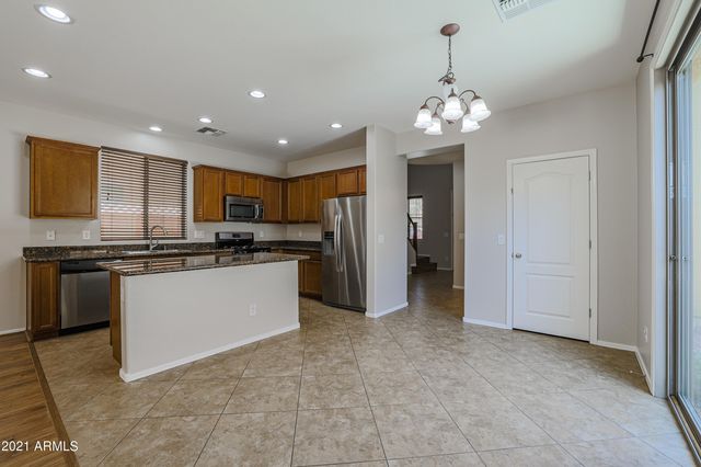 3551 E TULSA Street, Gilbert, AZ 85295