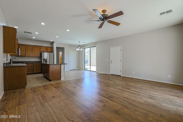 3551 E TULSA Street, Gilbert, AZ 85295