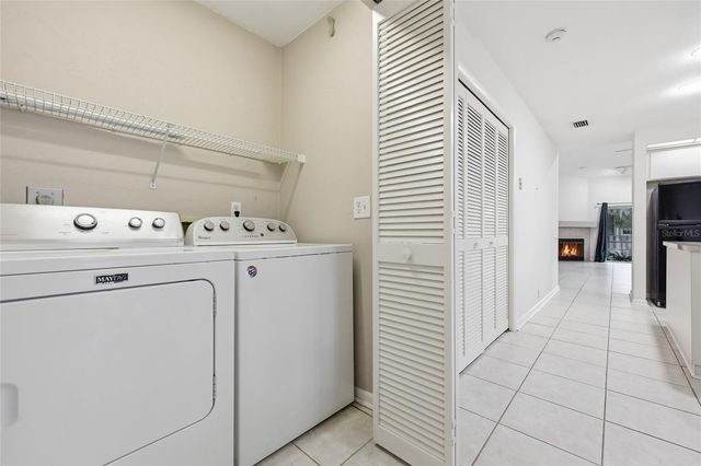 1736 NW 16TH PLACE, Gainesville, FL 32605