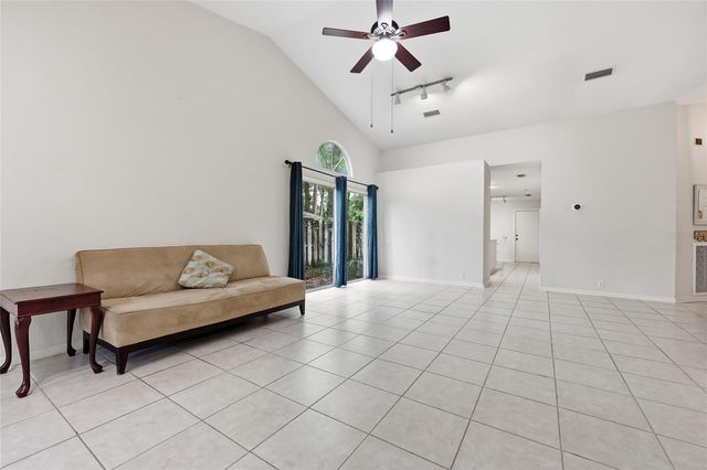 1736 NW 16TH PLACE, Gainesville, FL 32605