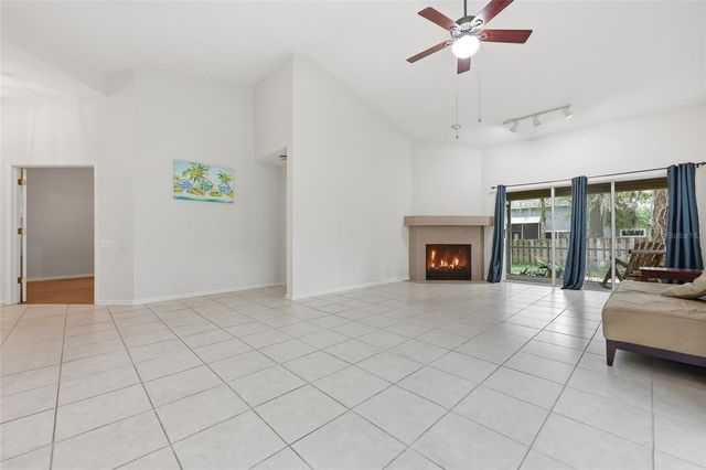 1736 NW 16TH PLACE, Gainesville, FL 32605