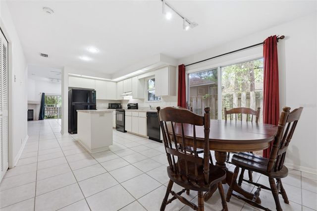 1736 NW 16TH PLACE, Gainesville, FL 32605