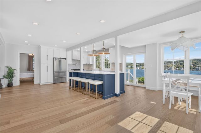 3 Narragansett Boulevard, Portsmouth, RI 02871