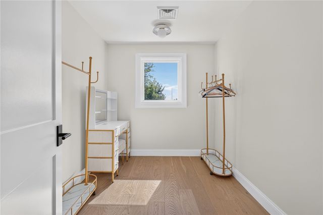 3 Narragansett Boulevard, Portsmouth, RI 02871