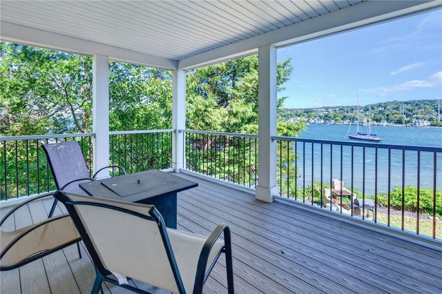 3 Narragansett Boulevard, Portsmouth, RI 02871