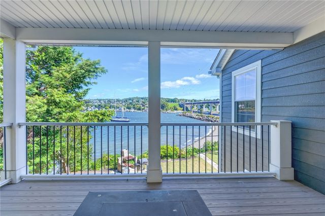 3 Narragansett Boulevard, Portsmouth, RI 02871