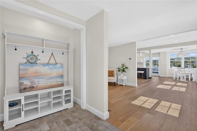 3 Narragansett Boulevard, Portsmouth, RI 02871