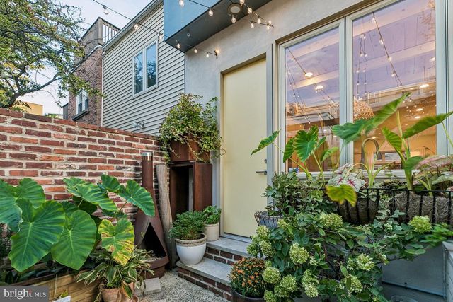 2053 PEMBERTON ST, Philadelphia, PA 19146