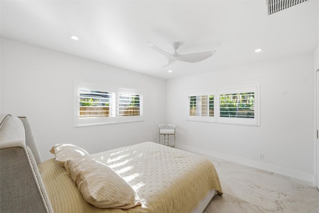 1706 NE 28th Drive, Wilton Manors, FL 33334