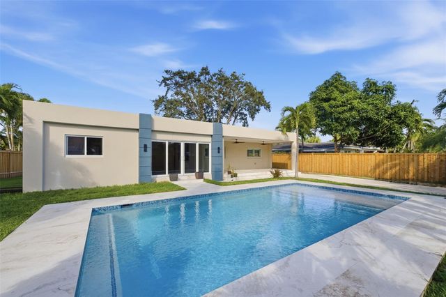 1706 NE 28th Drive, Wilton Manors, FL 33334