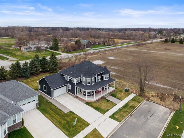19433 Rachael Drive, Macomb, MI 48042
