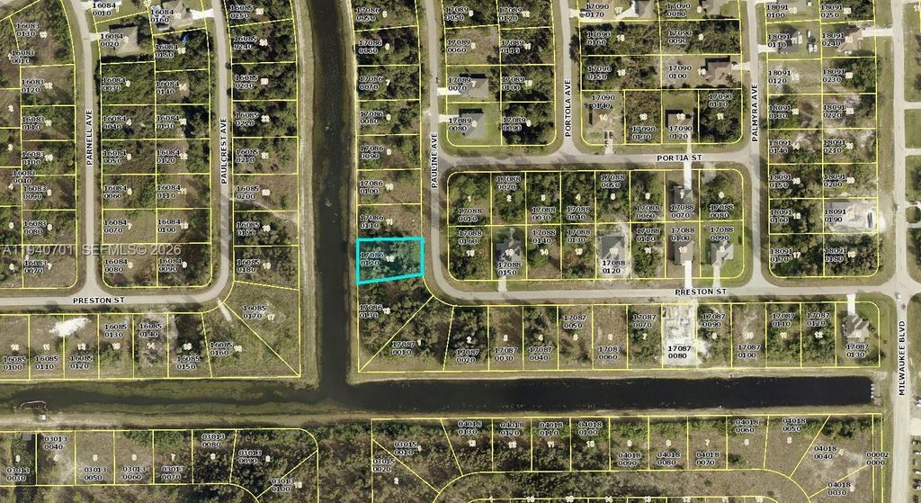 432 Pauline, Lehigh Acres, FL 33974