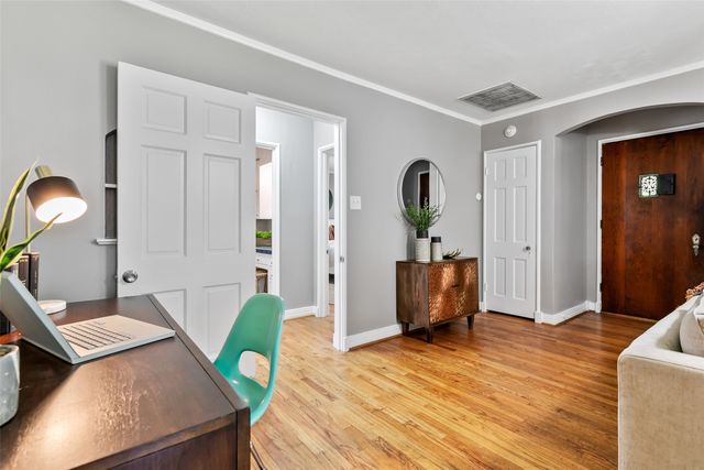 4206 Somerville Avenue, Dallas, TX 75206