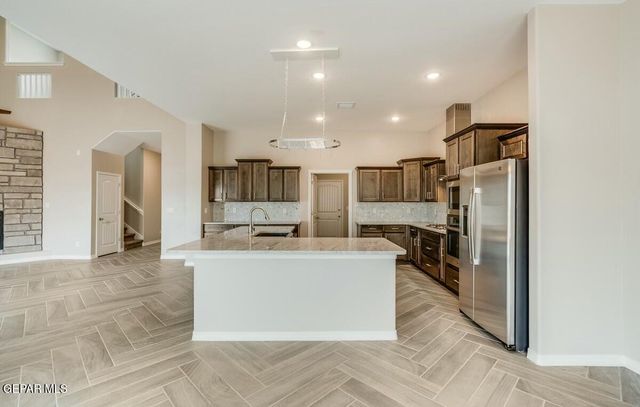 3841 Bubble Place, El Paso, TX 79938