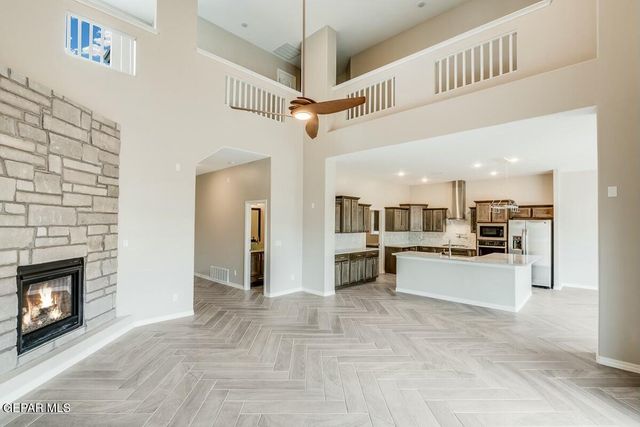 3841 Bubble Place, El Paso, TX 79938