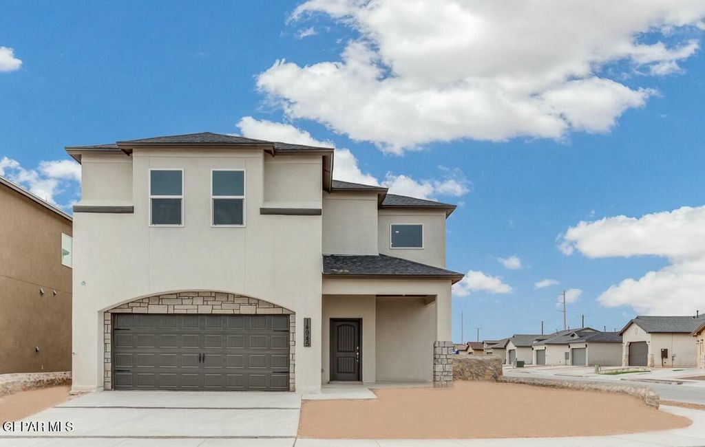 3841 Bubble Place, El Paso, TX 79938