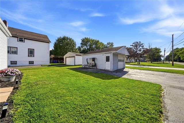 4810 Bay View Road, Hamburg, NY 14075