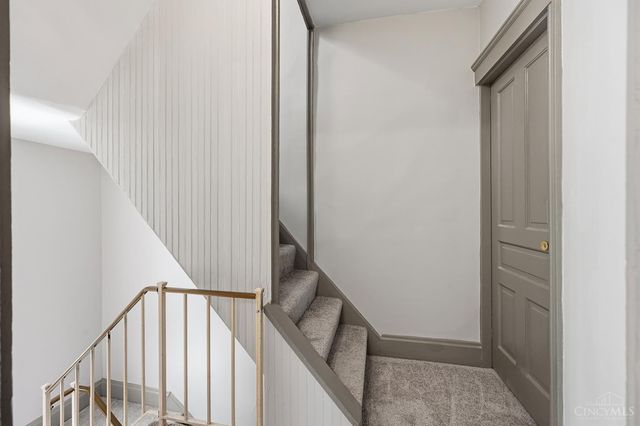 1011 McPherson, Cincinnati, OH 45205
