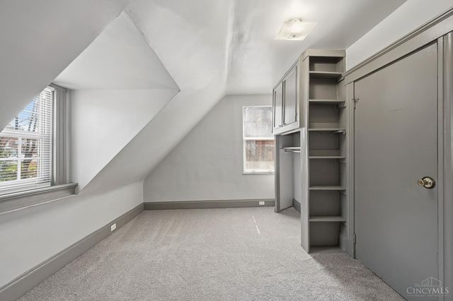 1011 McPherson, Cincinnati, OH 45205
