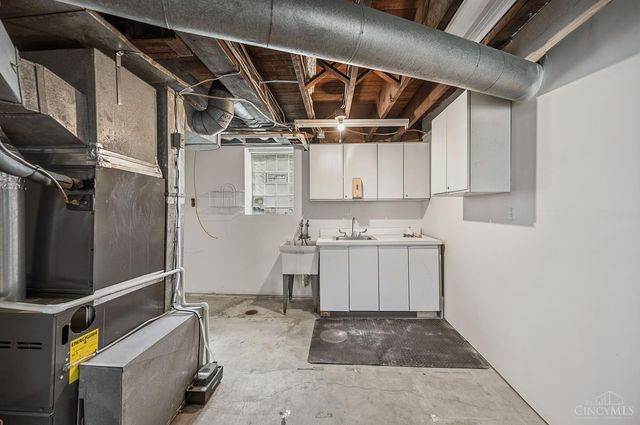 1011 McPherson, Cincinnati, OH 45205