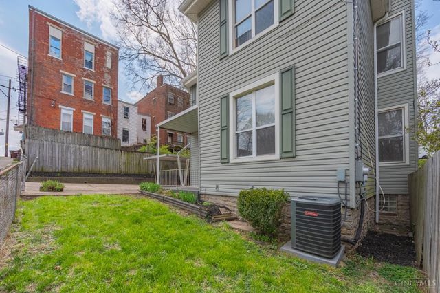 1011 McPherson, Cincinnati, OH 45205