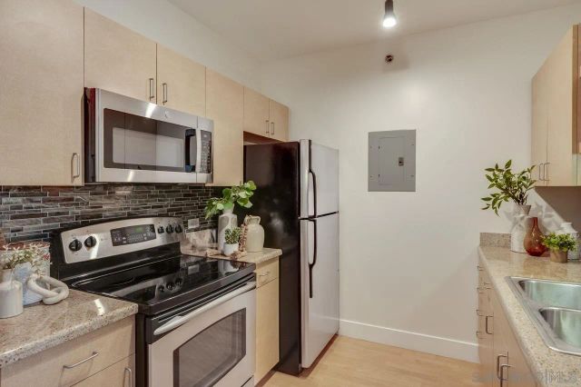 425 W Beech St 1353, San Diego, CA 92101