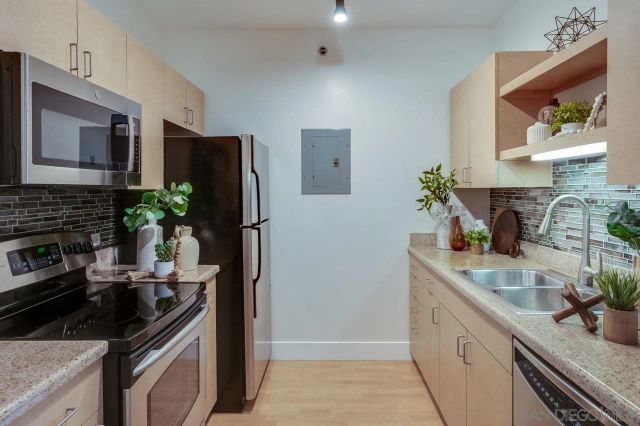 425 W Beech St 1353, San Diego, CA 92101