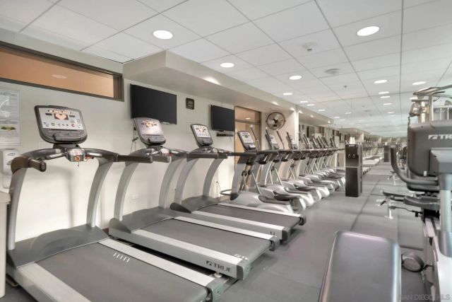 425 W Beech St 1353, San Diego, CA 92101