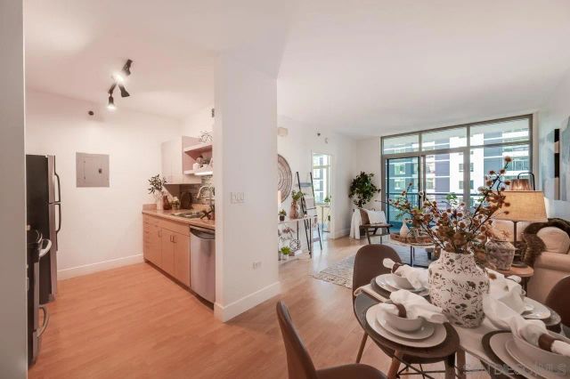 425 W Beech St 1353, San Diego, CA 92101