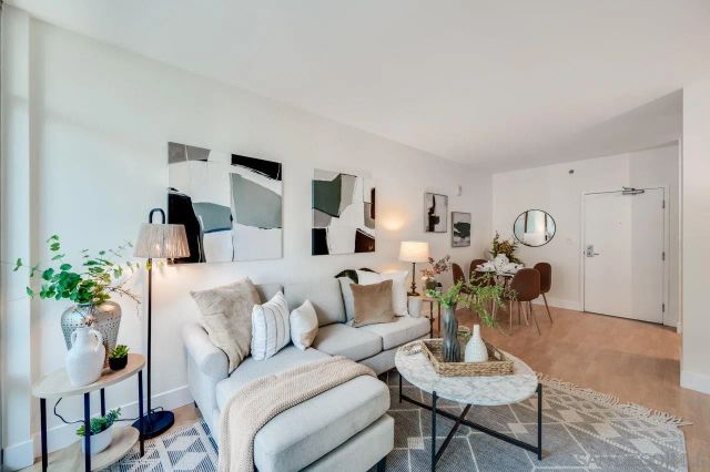 425 W Beech St 1353, San Diego, CA 92101