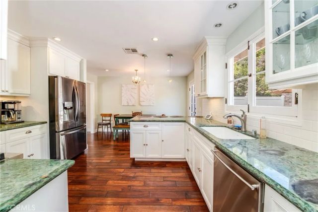 1135 N Norman Place, Los Angeles, CA 90049
