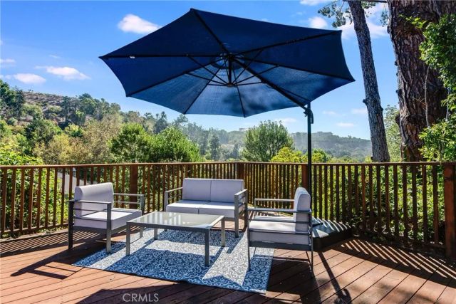 1135 N Norman Place, Los Angeles, CA 90049