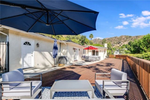 1135 N Norman Place, Los Angeles, CA 90049