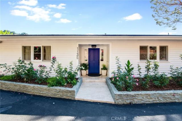 1135 N Norman Place, Los Angeles, CA 90049