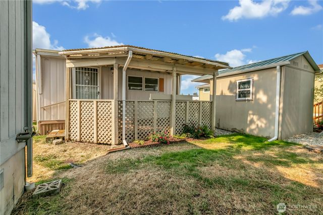 18316 34th Avenue S, Seatac, WA 98188