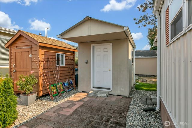 18316 34th Avenue S, Seatac, WA 98188