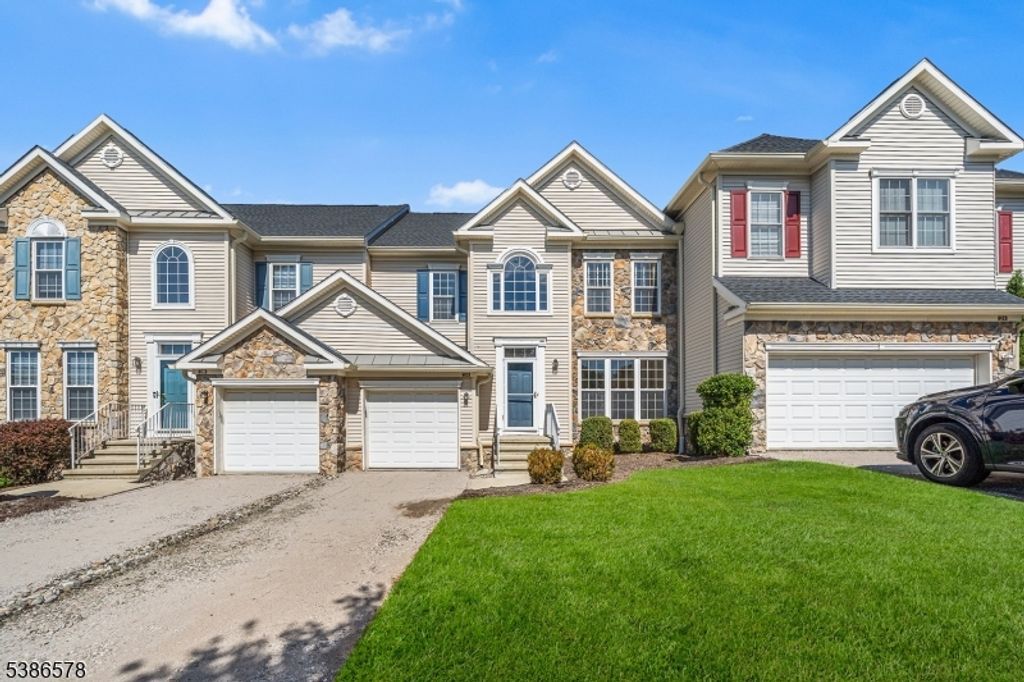 26 Winding Way, Woodland Park, NJ 07424