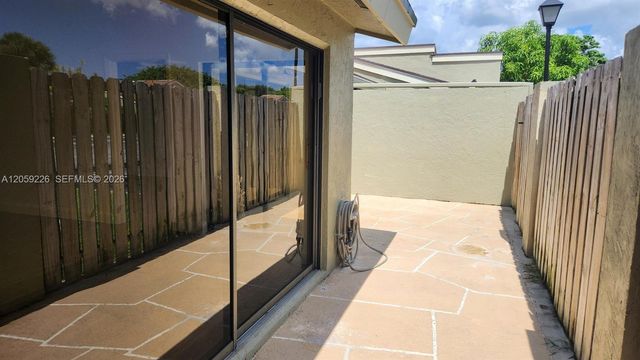 164 Meadows Dr 164, Boynton Beach, FL 33436