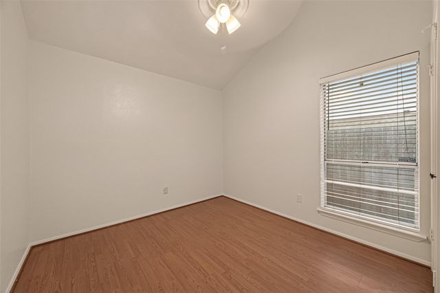 2714 S Brompton Drive, Pearland, TX 77584