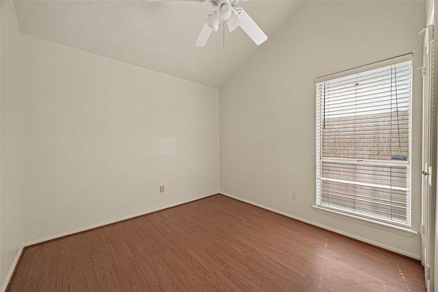 2714 S Brompton Drive, Pearland, TX 77584