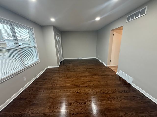 494 Buffalo Avenue, Calumet City, IL 60409