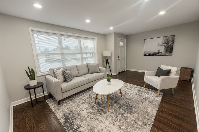 494 Buffalo Avenue, Calumet City, IL 60409