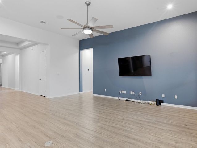 626 Painted Creek WAY, Kyle, TX 78640
