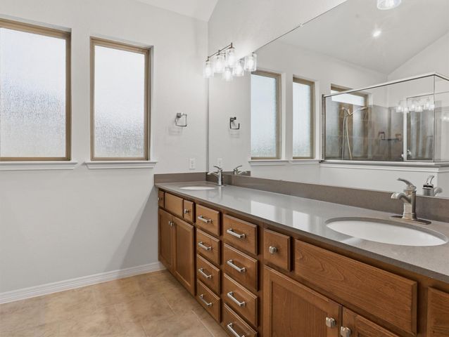 626 Painted Creek WAY, Kyle, TX 78640