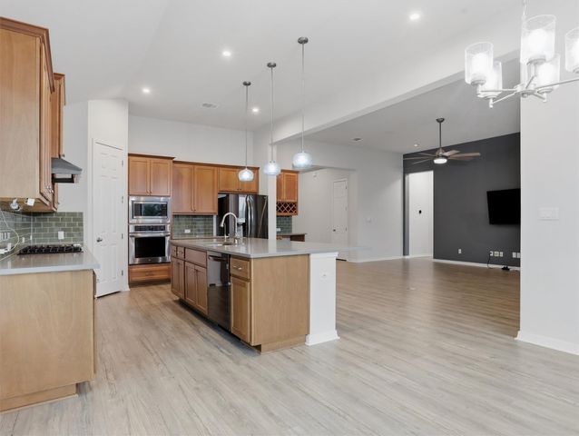 626 Painted Creek WAY, Kyle, TX 78640