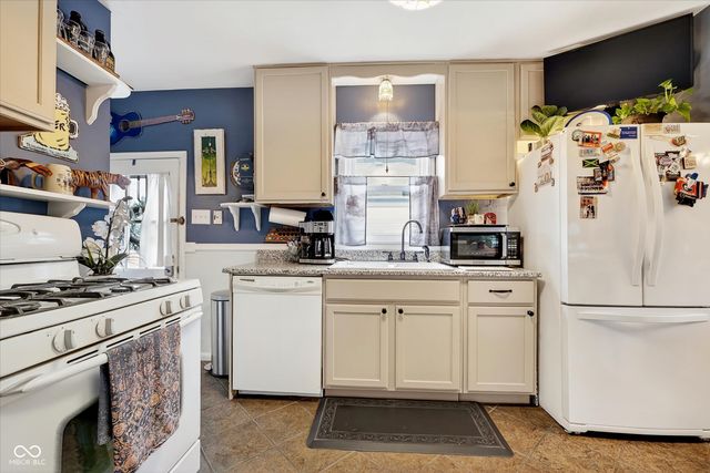 2206 E Northgate Street, Indianapolis, IN 46220