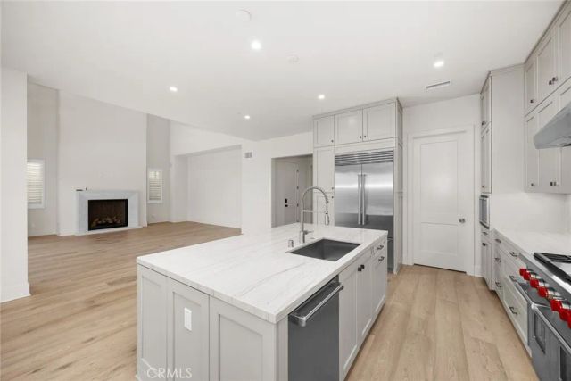 237 Pinnacle, Irvine, CA 92602