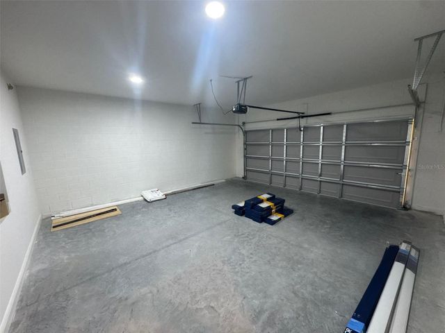 525 ELLIE COURT, Apopka, FL 32712