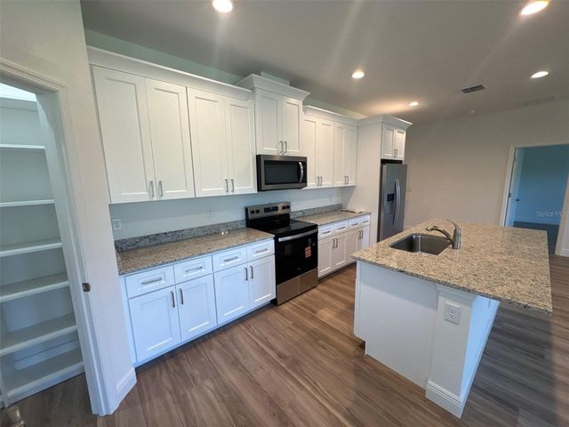 525 ELLIE COURT, Apopka, FL 32712